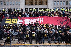 Cargo Truckers Solidarity Stages Surprise Protest At National Assembly, Demanding Legislation For Safe Freight Rates