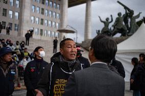 Cargo Truckers Solidarity Stages Surprise Protest At National Assembly, Demanding Legislation For Safe Freight Rates