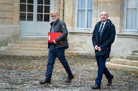 Group Leaders Leaves Matignon - Paris