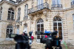 Group Leaders Leaves Matignon - Paris