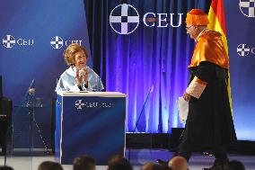 Investiture Of Queen Sofia As Doctor Honoris Causa - Madrid