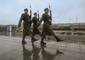 Daily Life In Warsaw