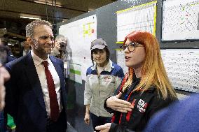 Marc Ferracci Visits Toyota Production Site - Valenciennes