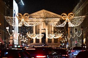 Place de la Madeleine Christmas Lights Unveiled in Paris FA