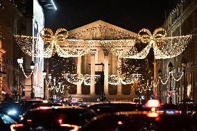 Place de la Madeleine Christmas Lights Unveiled in Paris FA