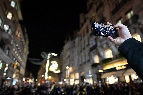 Faubourg Saint Honore Christmas Lights Unveiled in Paris FA