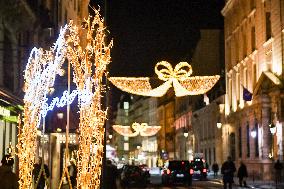 Faubourg Saint Honore Christmas Lights Unveiled in Paris FA