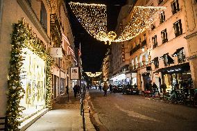 Faubourg Saint Honore Christmas Lights Unveiled in Paris FA