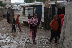 Rainstorms Flood Tents Of Displaced - Gaza