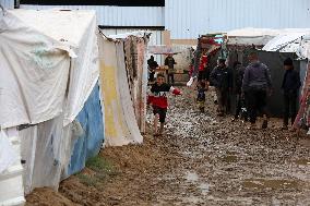 Rainstorms Flood Tents Of Displaced - Gaza