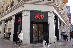 H&M Store