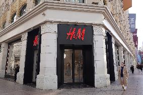 H&M Store