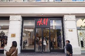 H&M Store