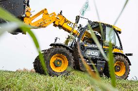 Angry Farmers Built A Mountain Of Wrath - France