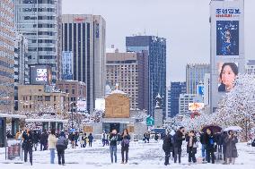 Seouls New Record First Snow - South Korea