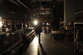 Kyiv supermarket during power outage