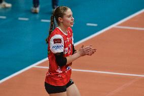 CEV Volleyball Challenge Cup Women: Reale Mutua Fenera Chieri '76 Vs LP Kangasala