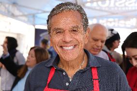 Thanks Giving Skid Row - LA