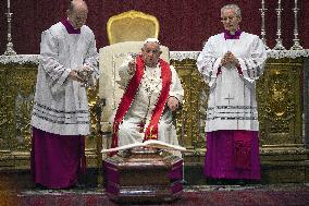 Pope Francis At Late Cardinal Miguel Angel Ayuso Guixot Funeral - Vatican