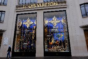 Christmas Windows Of Luxury Brand - Paris