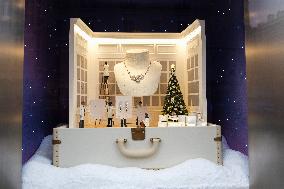 Dior Celebrates Christmas - Paris