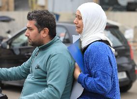 Civilians Return To Destroyed Homes - Beirut