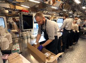 Food Train celebrates Thanksgiving in Kharkiv