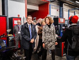 French Education Ministers Visit Alfred Mongy High School to Promote Automotive Careers - Marcq-en-Barœul