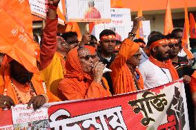 Bangladesh-Hindu Priest Arrest Protest,West Bengal, India