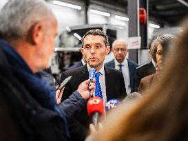 French Education Ministers Visit Alfred Mongy High School to Promote Automotive Careers - Marcq-en-Barœul