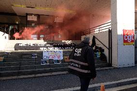 Demonstration Outside Fnac Darty Headquarters - Ivry-Sur-Seine