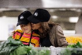 DC: Vice President Harris Volunteers at DC Central Kitchen on Thanksgiving