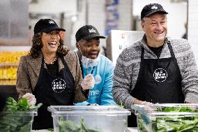 DC: Vice President Harris Volunteers at DC Central Kitchen on Thanksgiving