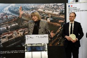 Valerie Letard Visit To Olympic Village And Ecoquartier Label Presentation - Saint-Denis