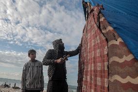 Mideast Gaza Deir Al-Balah Displaced People Life in Tent