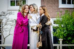 Royal Family Traditional Photo Session - Amsterdam