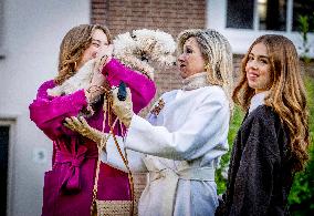 Royal Family Traditional Photo Session - Amsterdam