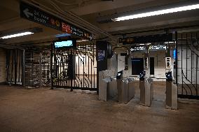 55-year-old Man Robbed At MTA Grand Avenue-Newton Subway Station On Thanksgiving In Maspeth Section Of Queens New York