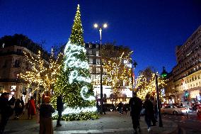 Christmas Windows - Paris