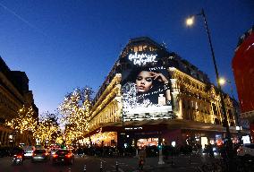 Christmas Windows - Paris