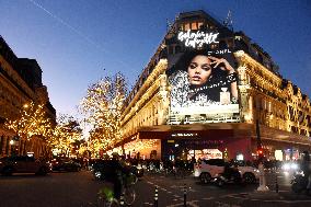 Christmas Windows - Paris