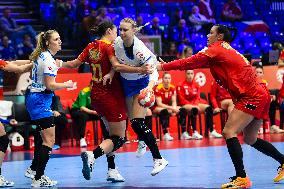 Romania V Czechia - Women's EHF EURO 2024