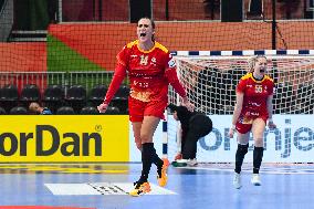 Romania V Czechia - Women's EHF EURO 2024