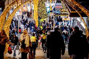 Black Friday Shopping - Rotterdam