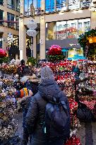 Christmas Gifts Shopping In Munich