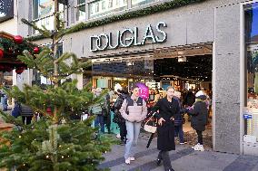 Christmas Gifts Shopping In Munich