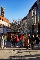 Christmas Gifts Shopping In Munich