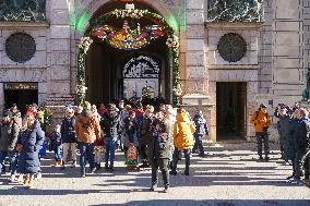 Entrance Christmas Village In Munich Residence