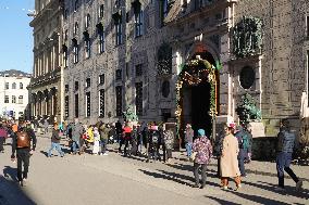 Entrance Christmas Village In Munich Residence