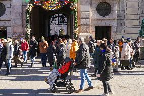 Entrance Christmas Village In Munich Residence